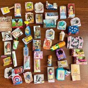 Zuru 5 Surprise Mini‎ Brands Lot of 50 Food Disney with Case!